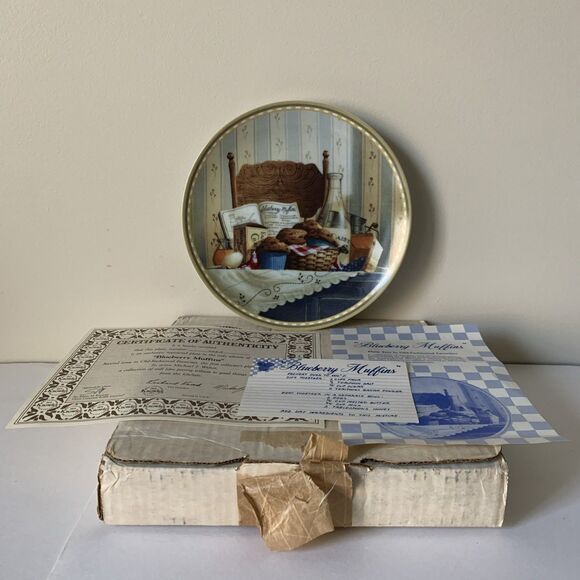 Knowles Blueberry Muffins Collector Plate Old-Fashioned Favorites #2 Weber - Picture 3 of 12